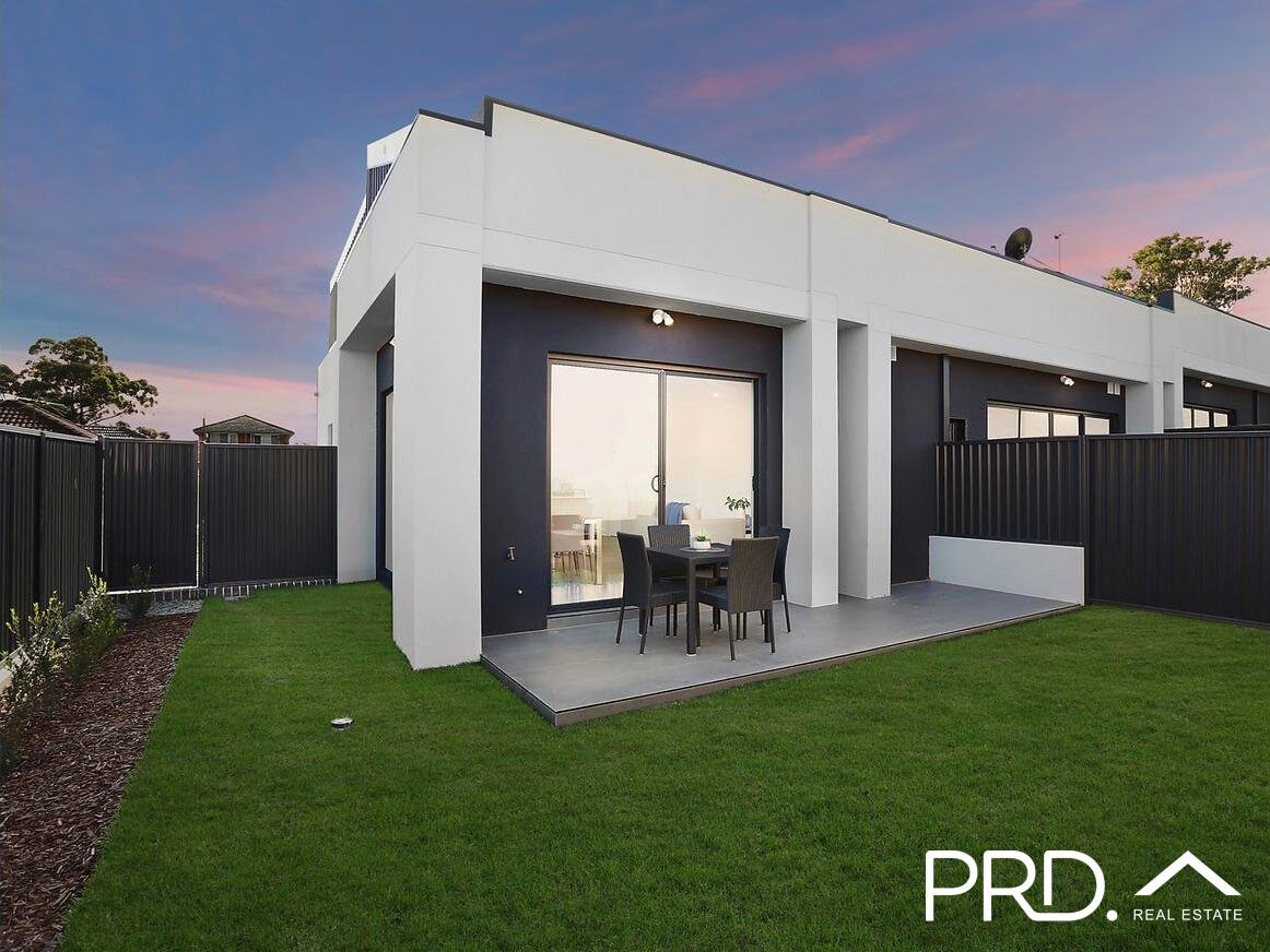 8/16 Thurlow Street RIVERWOOD 8