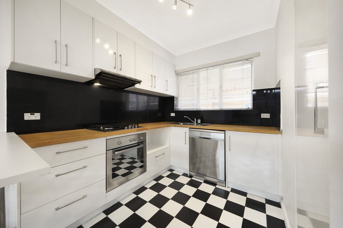 Gallery: 8/16 Vickery Street
