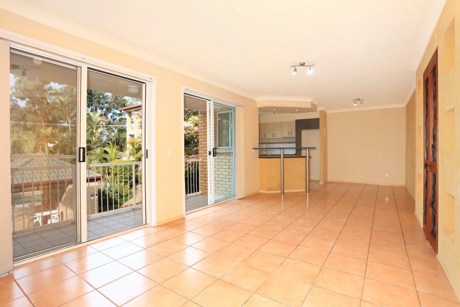 8/16 Whitby Street SOUTHPORT 3
