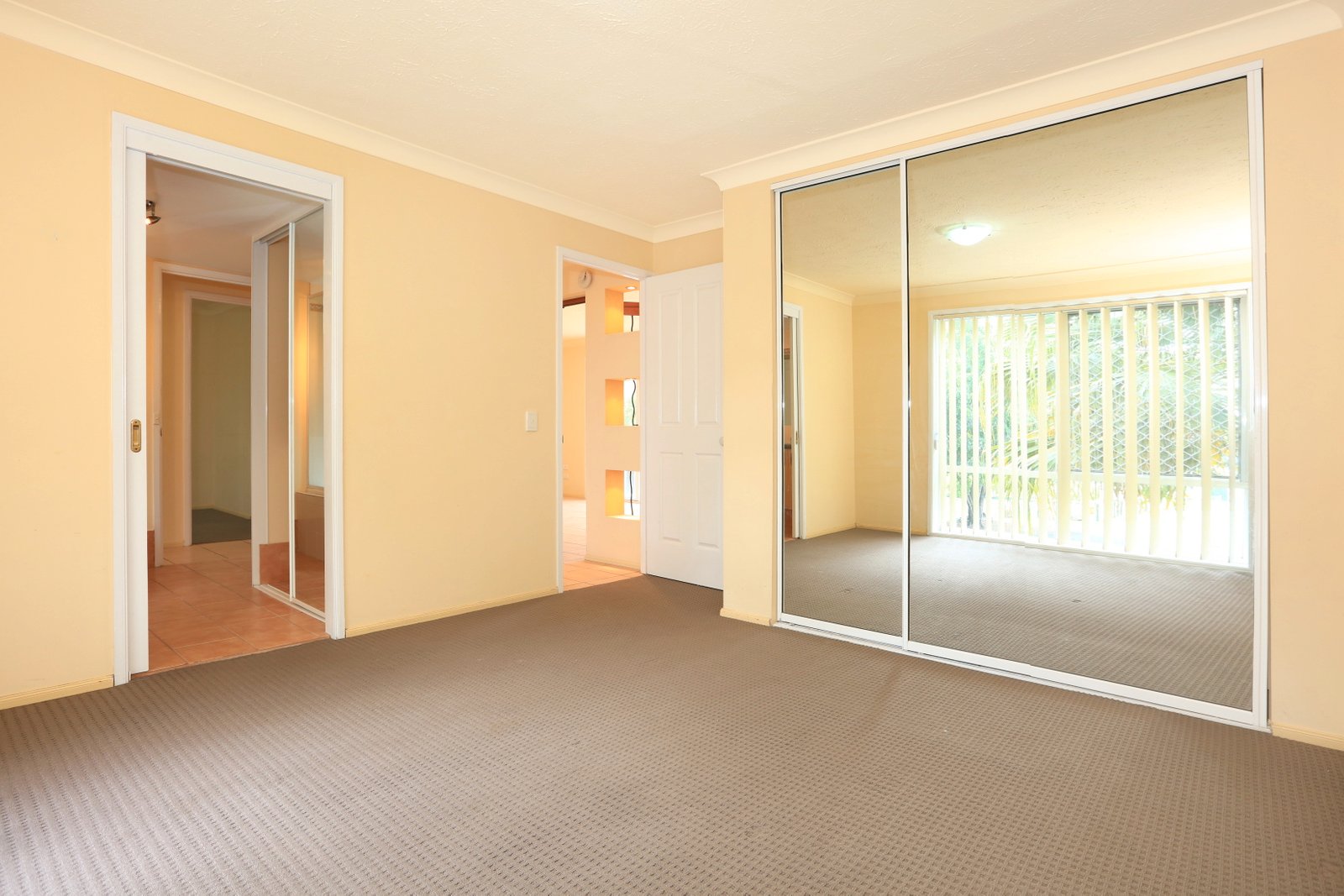 8/16 Whitby Street SOUTHPORT 8