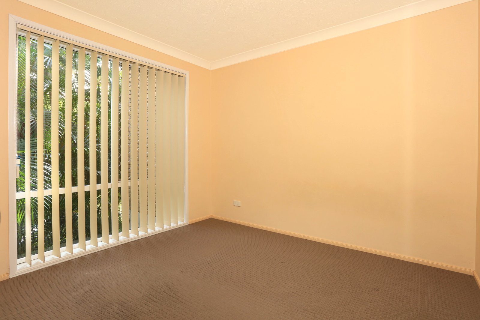 8/16 Whitby Street SOUTHPORT 9