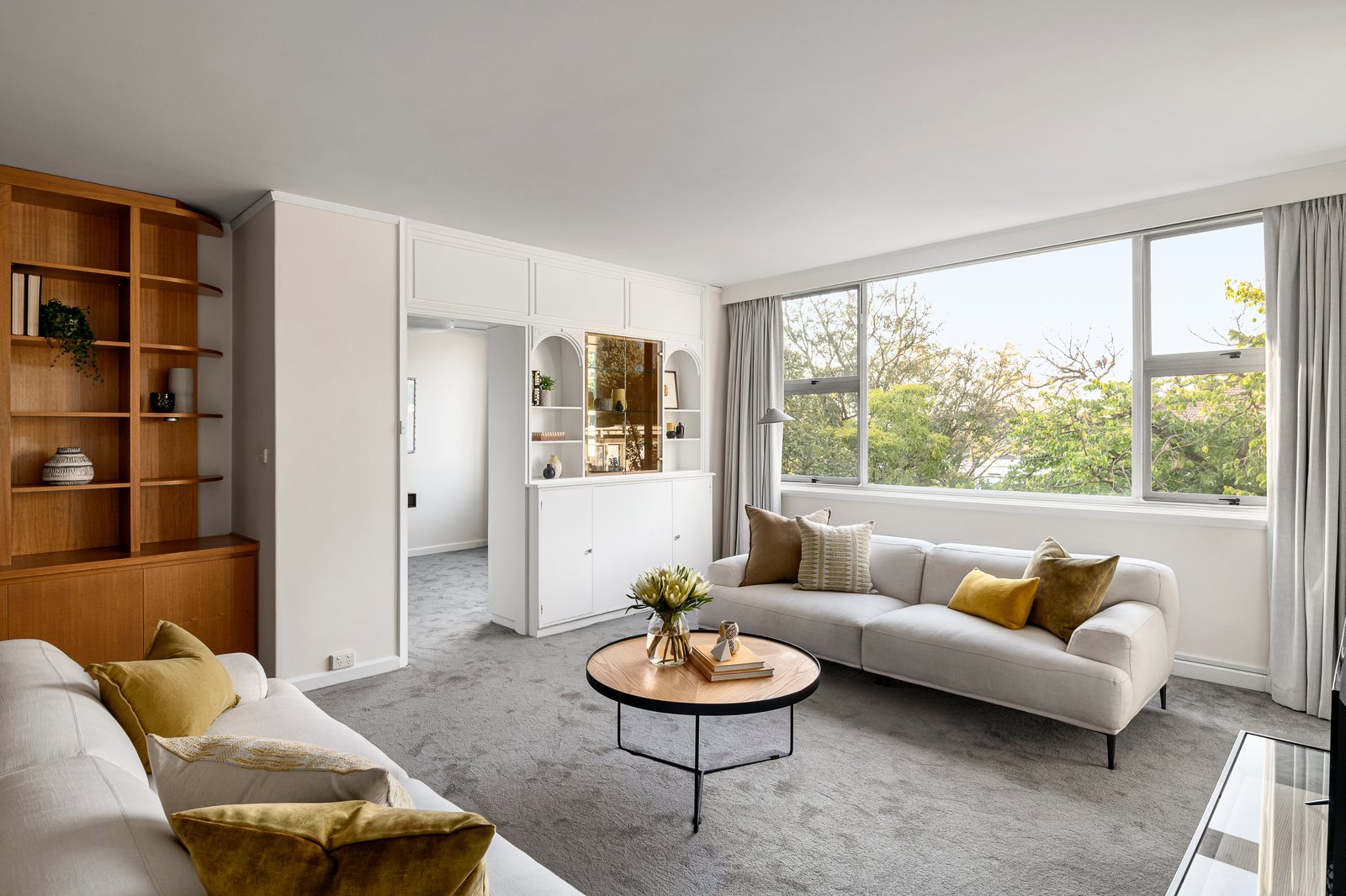 Real Estate and Property in 8/16 Woorigoleen Road, Toorak, VIC