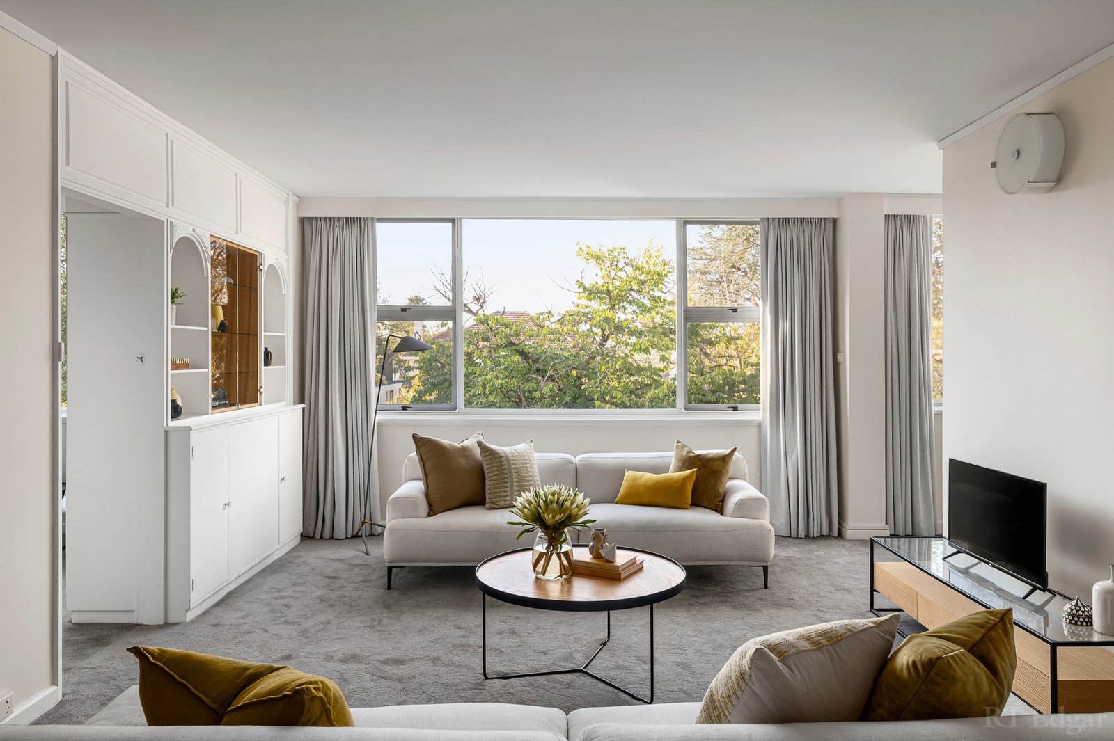 Real Estate and Property in 8/16 Woorigoleen Road, Toorak, VIC