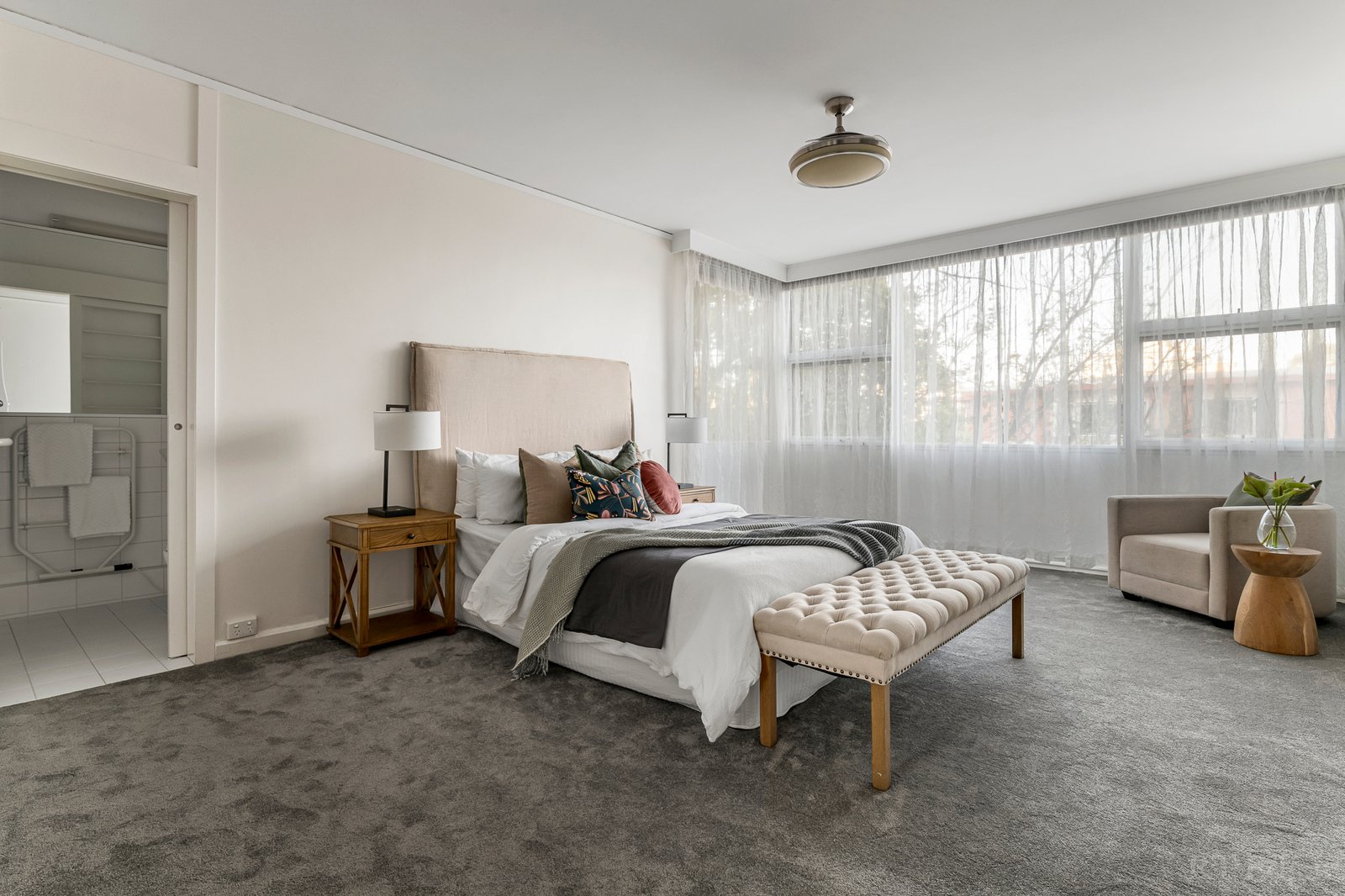 Real Estate and Property in 8/16 Woorigoleen Road, Toorak, VIC