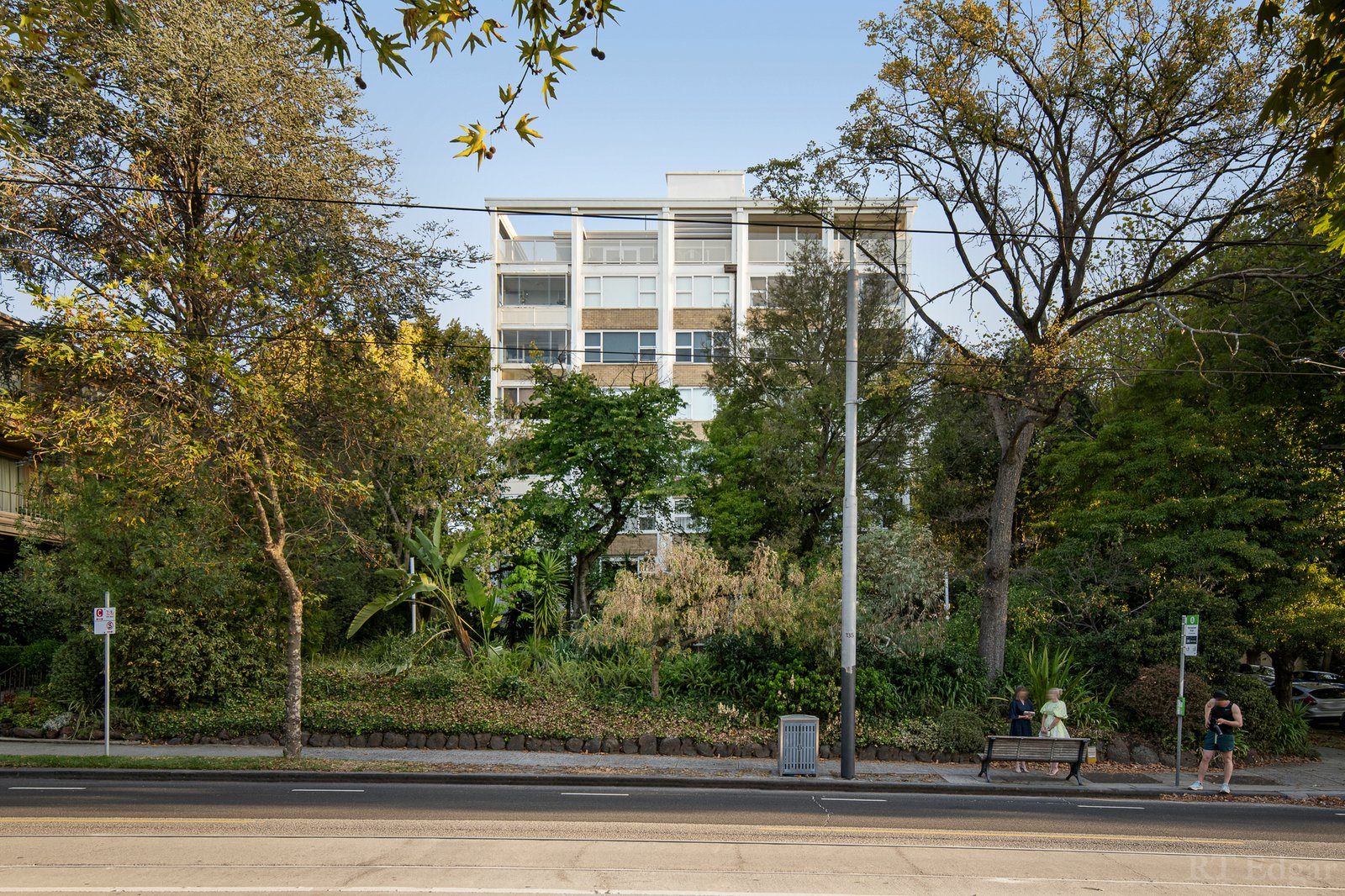 Real Estate and Property in 8/16 Woorigoleen Road, Toorak, VIC