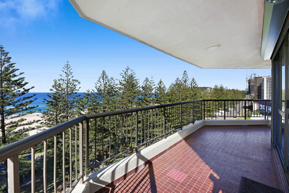 8/164 The Esplanade Burleigh Heads 7