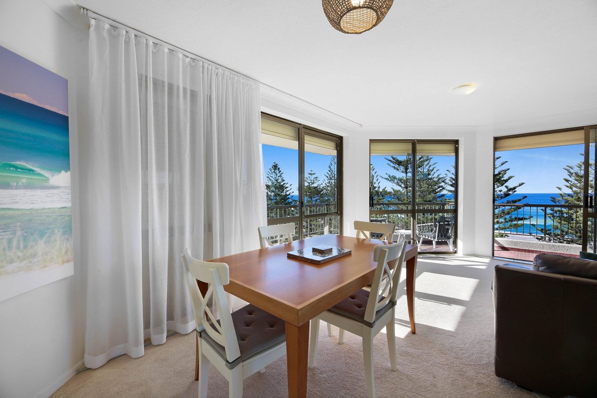 8/164 The Esplanade Burleigh Heads 11