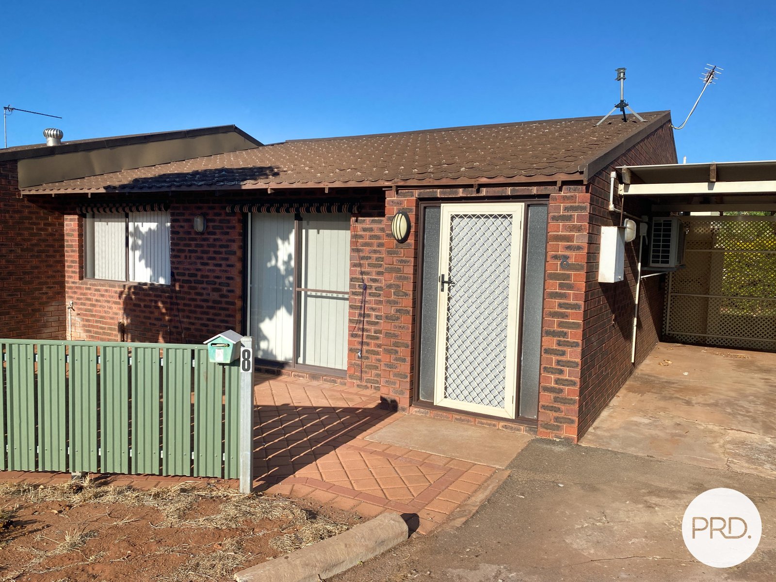 8/17 Bond Place PEGS CREEK 1