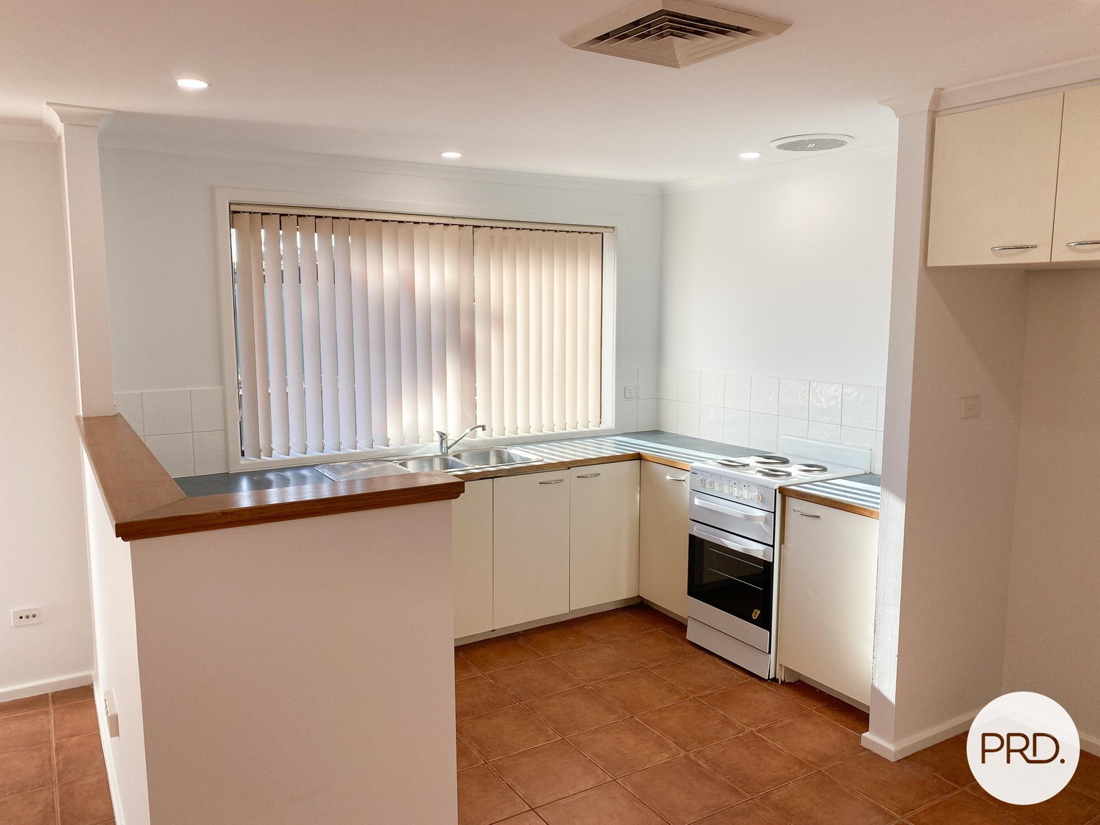 8/17 Bond Place PEGS CREEK 5