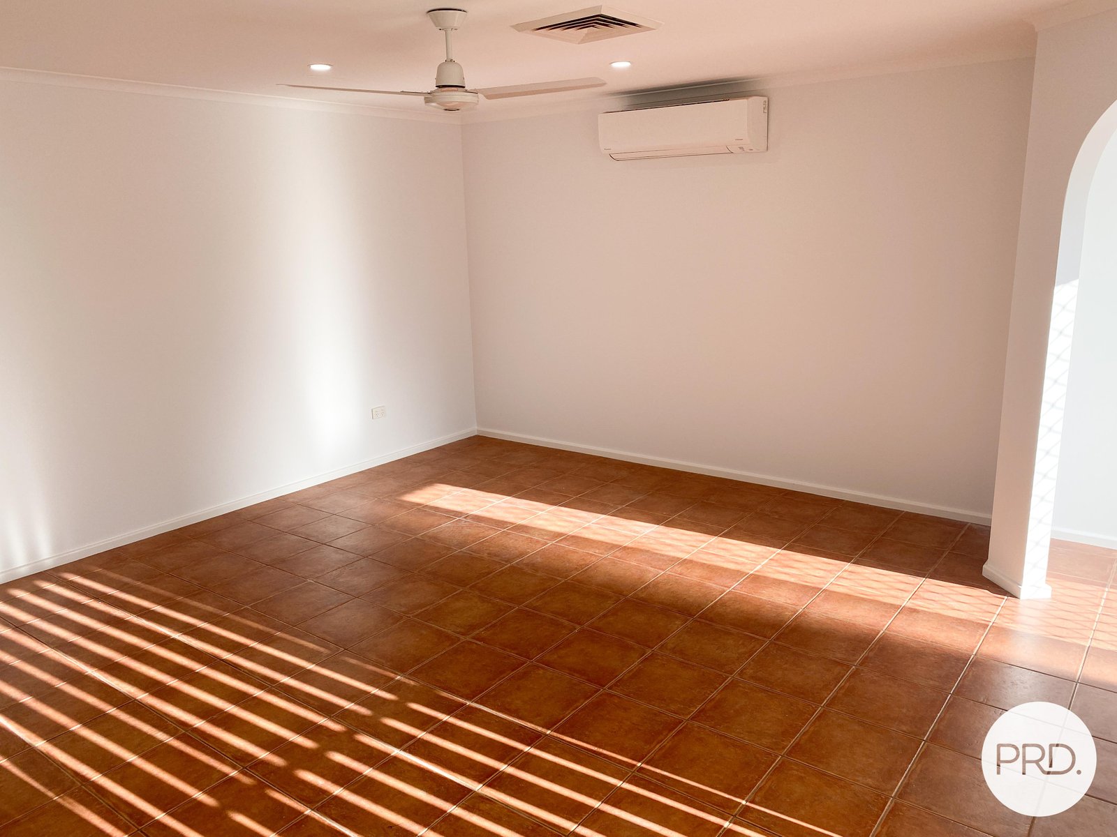 8/17 Bond Place PEGS CREEK 8