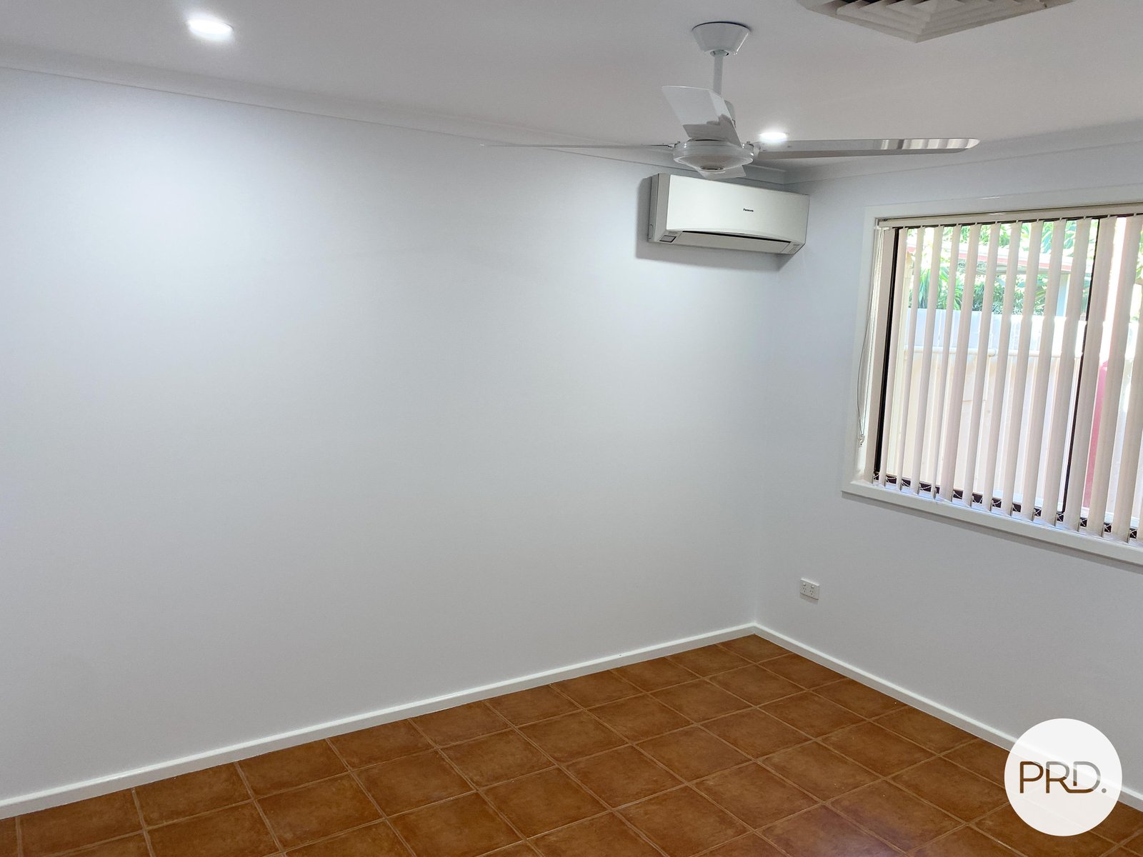 8/17 Bond Place PEGS CREEK 10