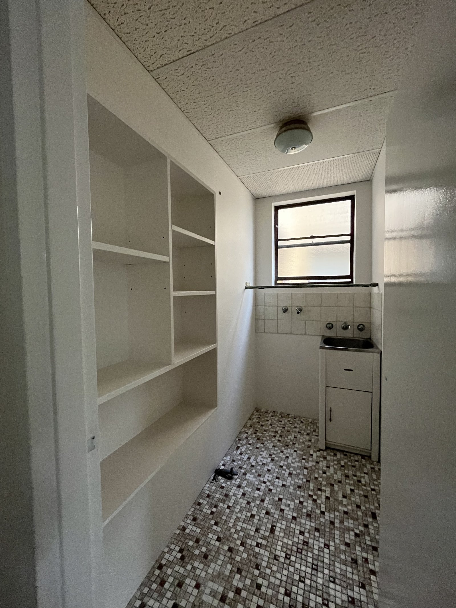 8/17 Gannon Avenue DOLLS POINT 6