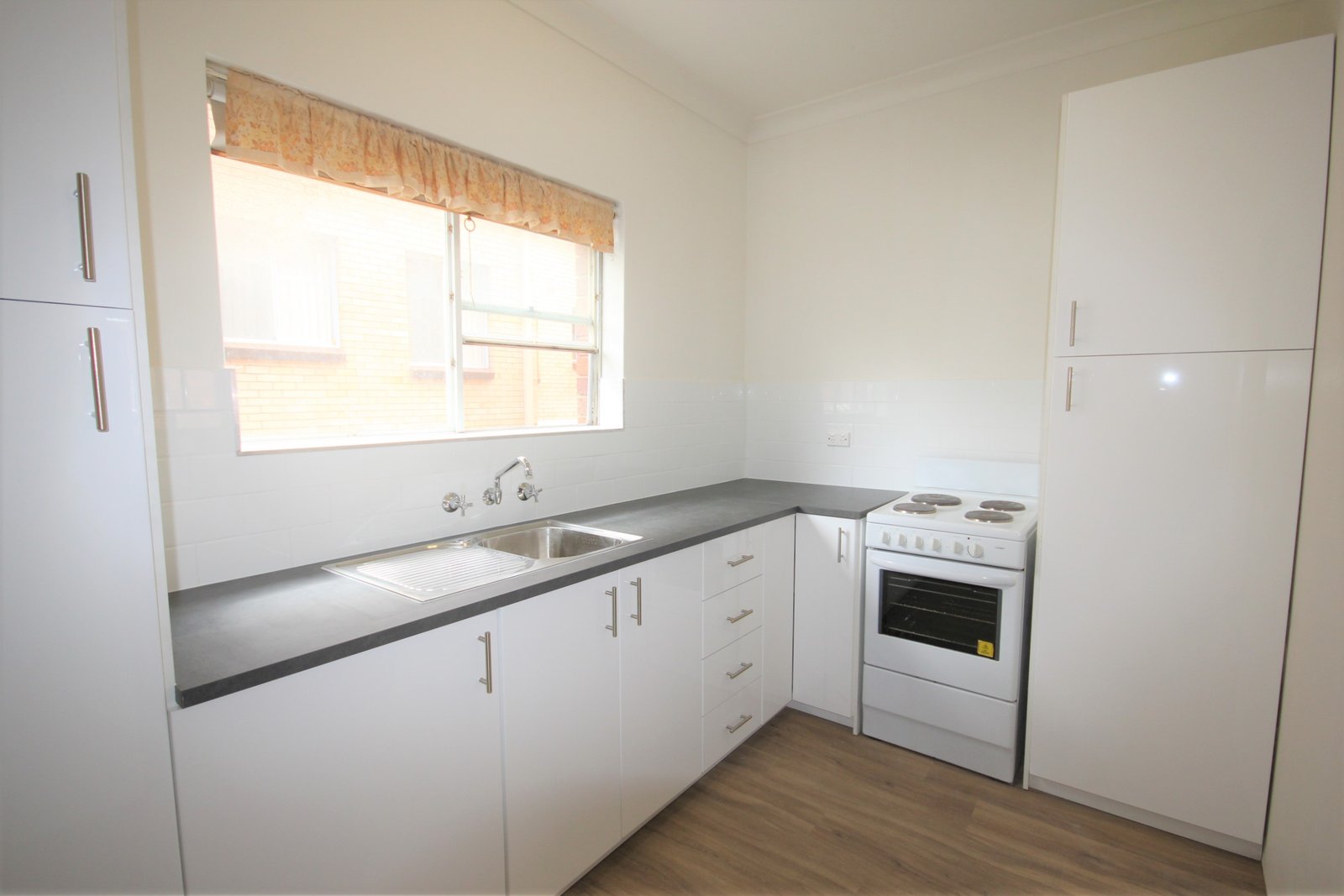 8/17 Green Street KOGARAH 2