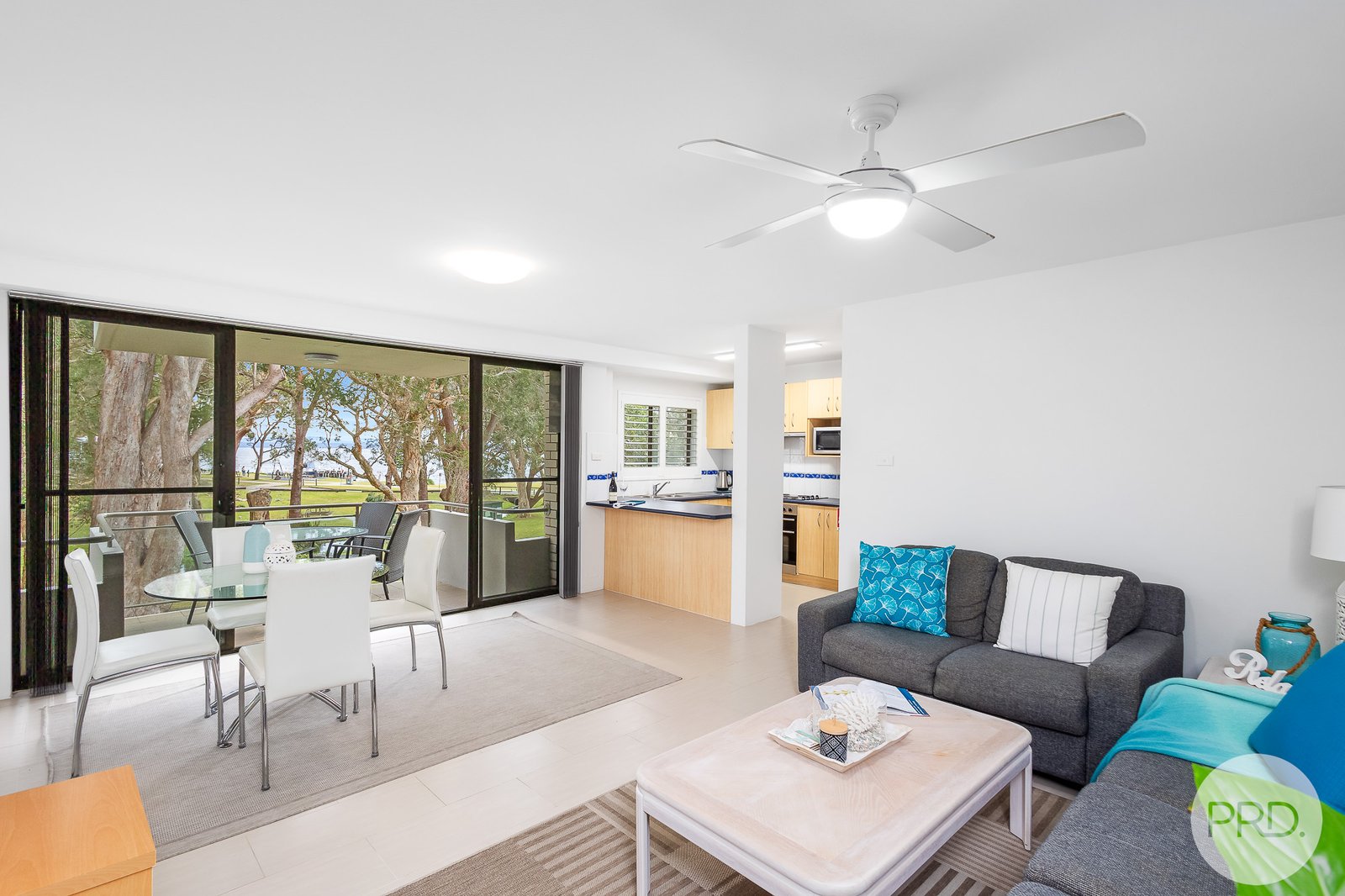 8/17 Mistral Close NELSON BAY 3