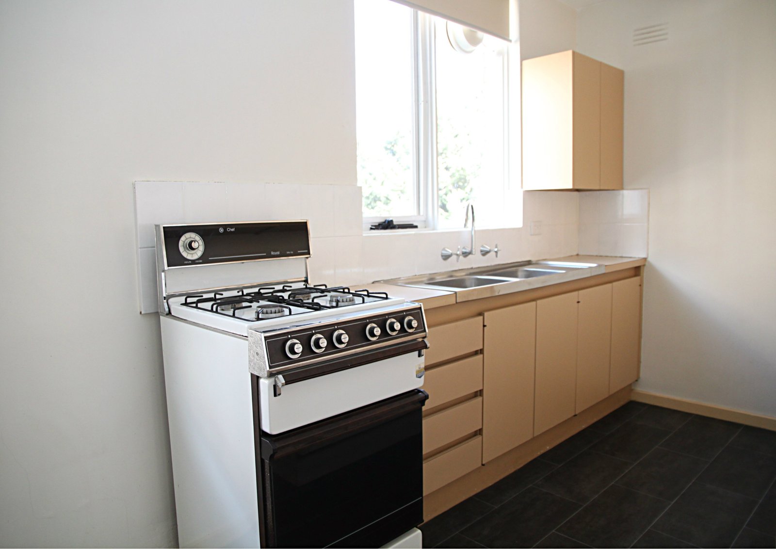 Gallery: 8/17 Redan Street