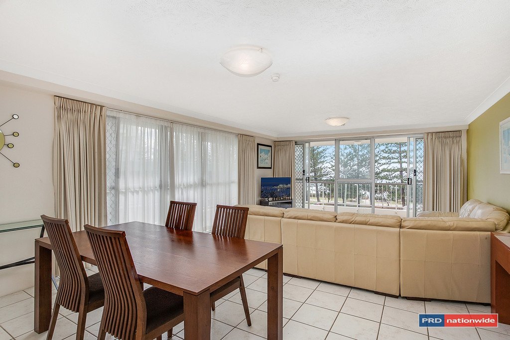 8/170 The Esplanade BURLEIGH HEADS 3
