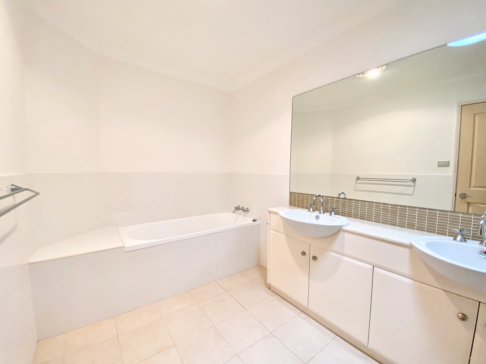 8/171 Gan Gan Road ANNA BAY 16