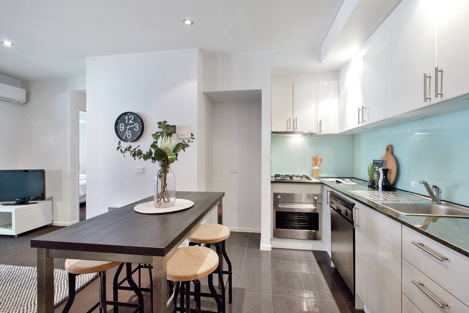 8/174 Esplanade East, Port Melbourne, VIC