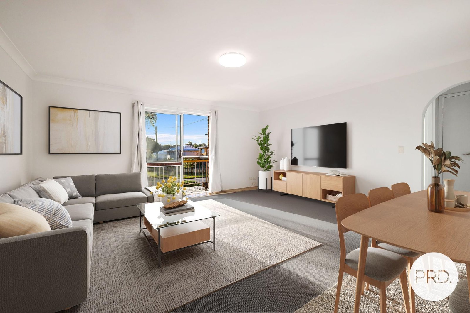 8/175 Muir Street LABRADOR 1