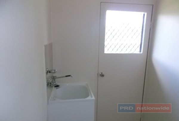 8/176 Capper Street TUMUT 6