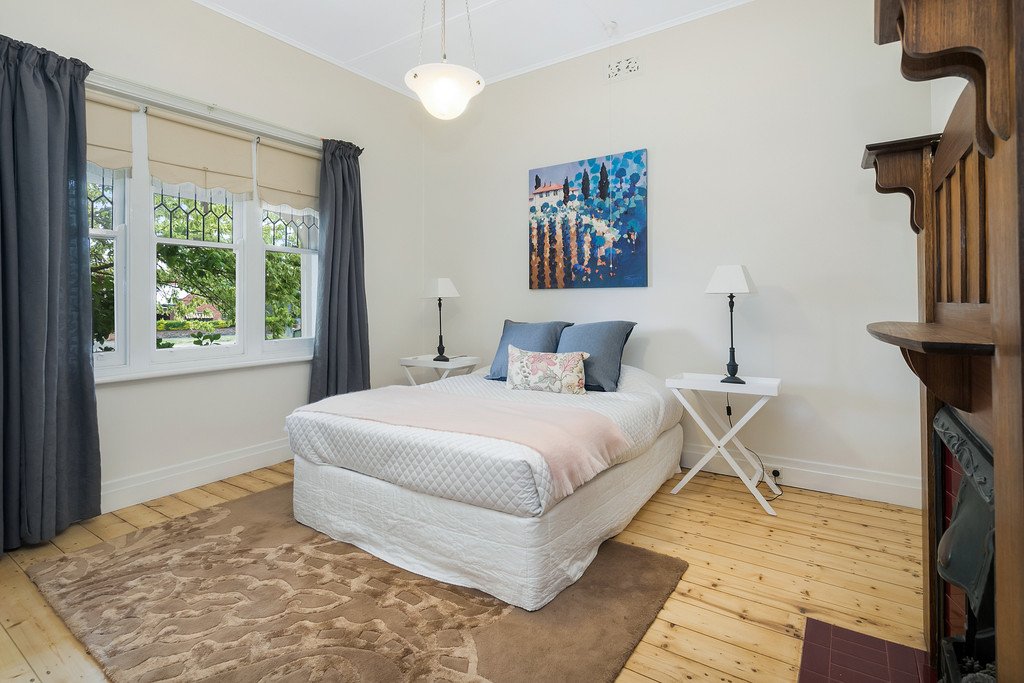 818 Armstrong Street North SOLDIERS HILL 4