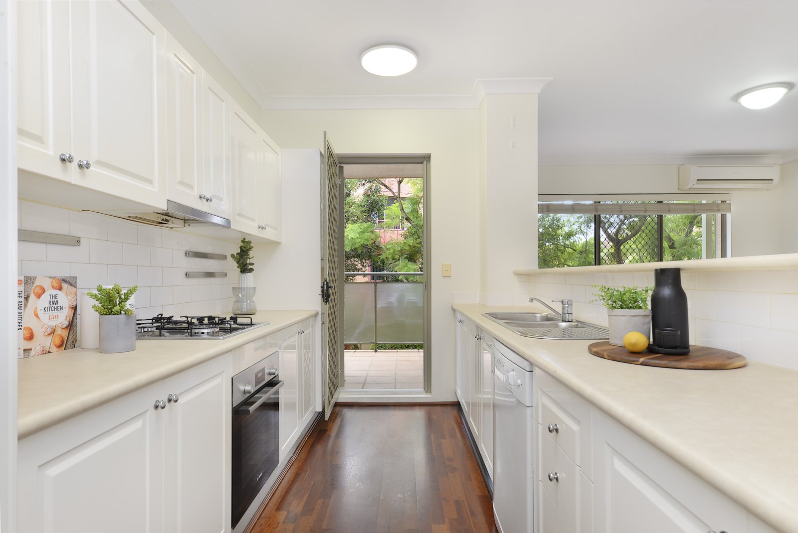 8/18 Morgan Street BOTANY 3