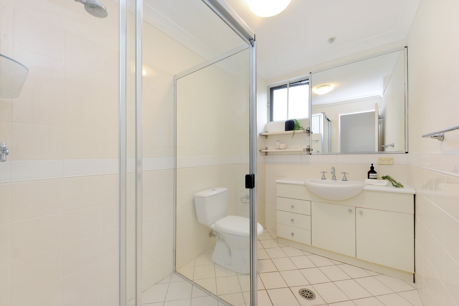 8/18 Morgan Street BOTANY 11