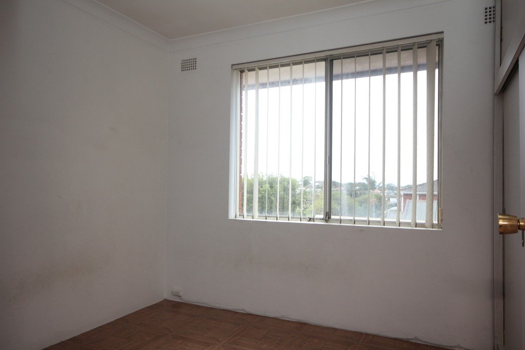 8/18 Phillip Street ROSELANDS 4