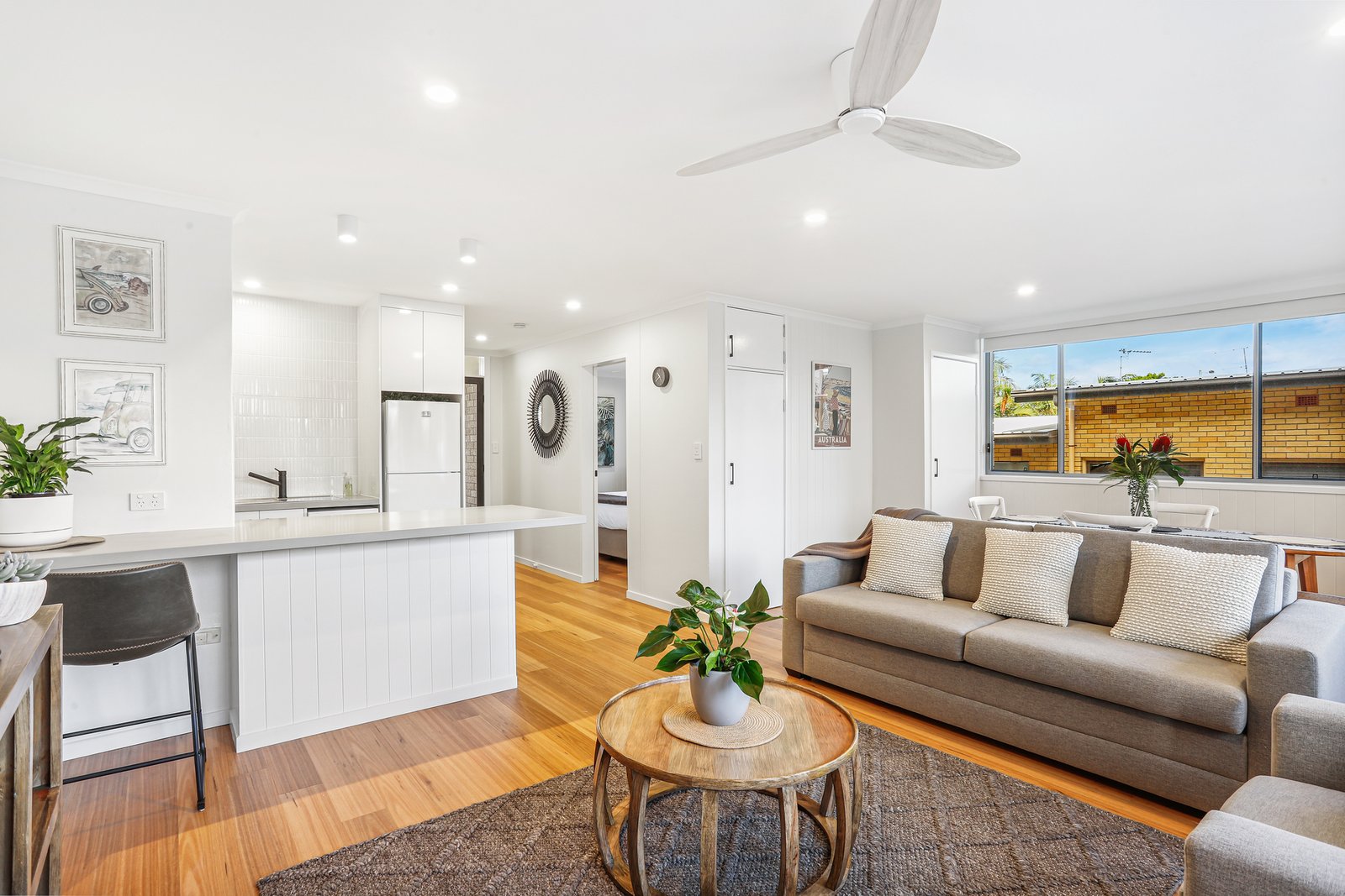 8/182 The Esplanade BURLEIGH HEADS 1