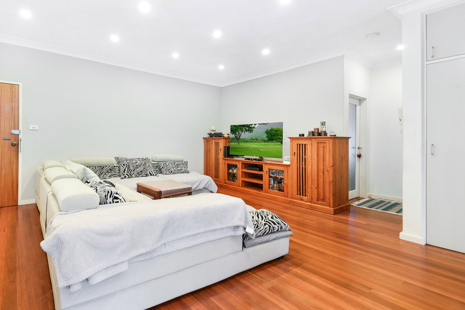 8/184-186 Queen Victoria Street BEXLEY 3