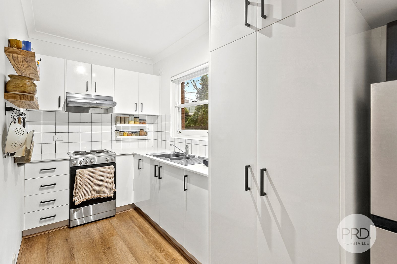 8/19 Gloucester Road HURSTVILLE 3