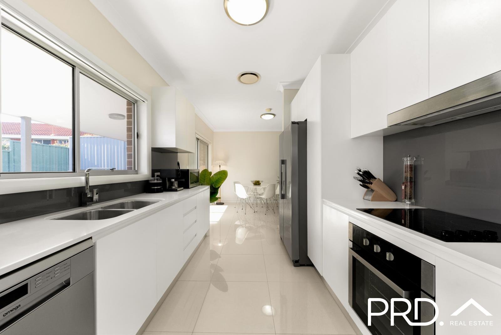 8/190 Lambeth Street PICNIC POINT 3