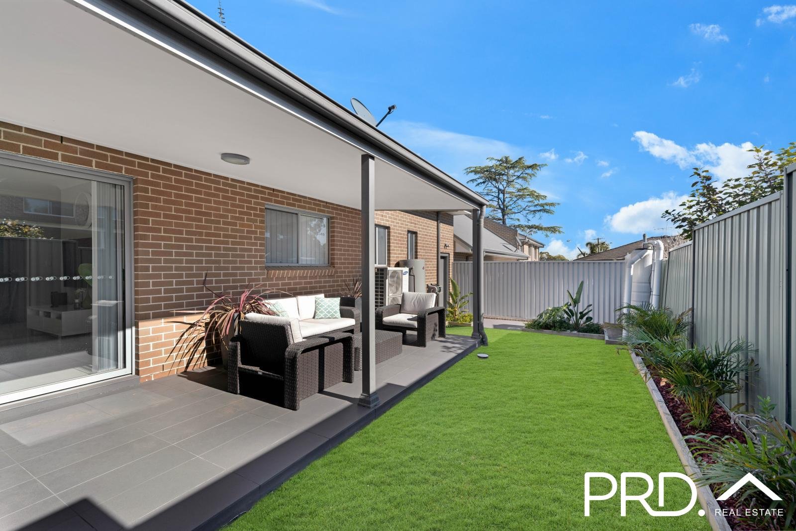 8/190 Lambeth Street PICNIC POINT 5