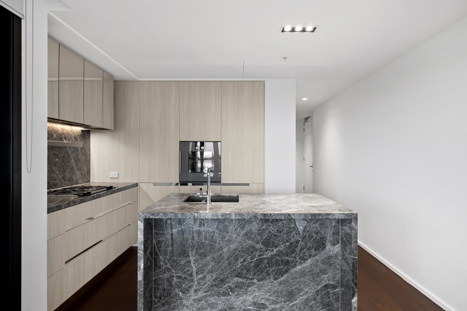 819/20 Queens Road, MELBOURNE, 3004