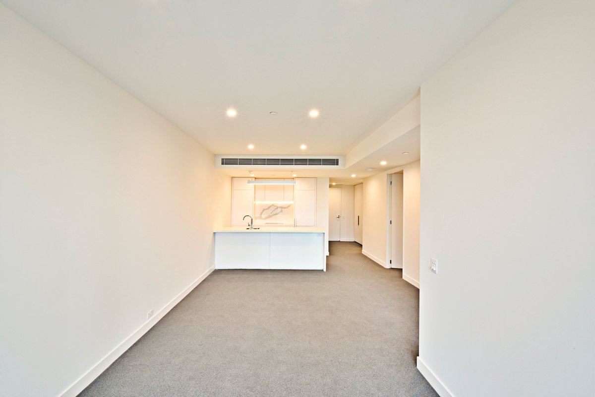 Gallery: 819/555 St Kilda Road
