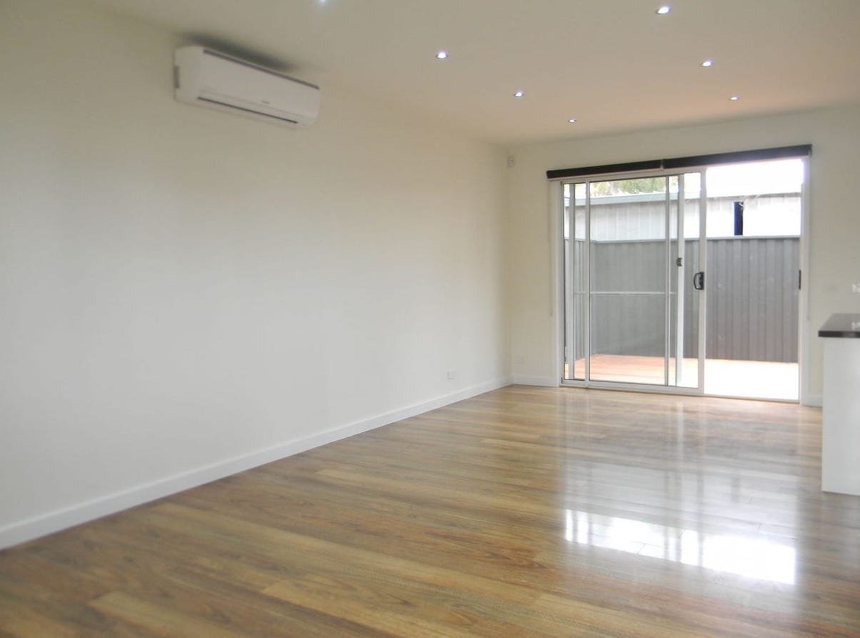 Gallery: 81A Schutt Street