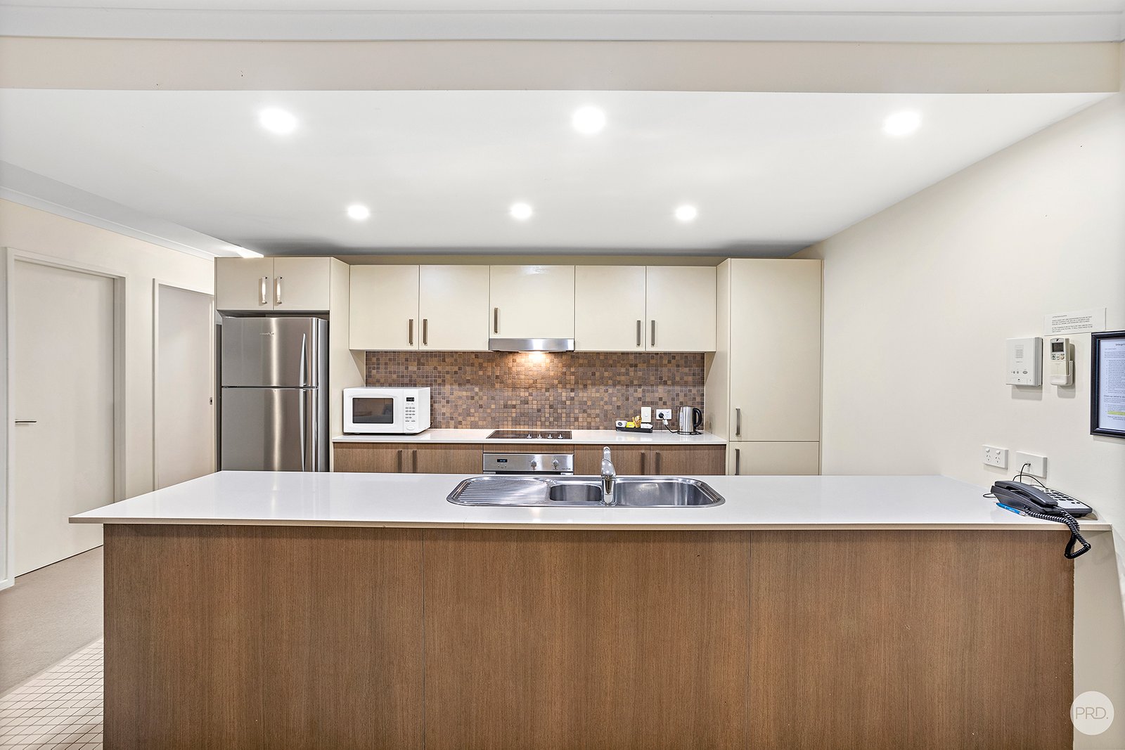 8/1a Tomaree Street NELSON BAY 6