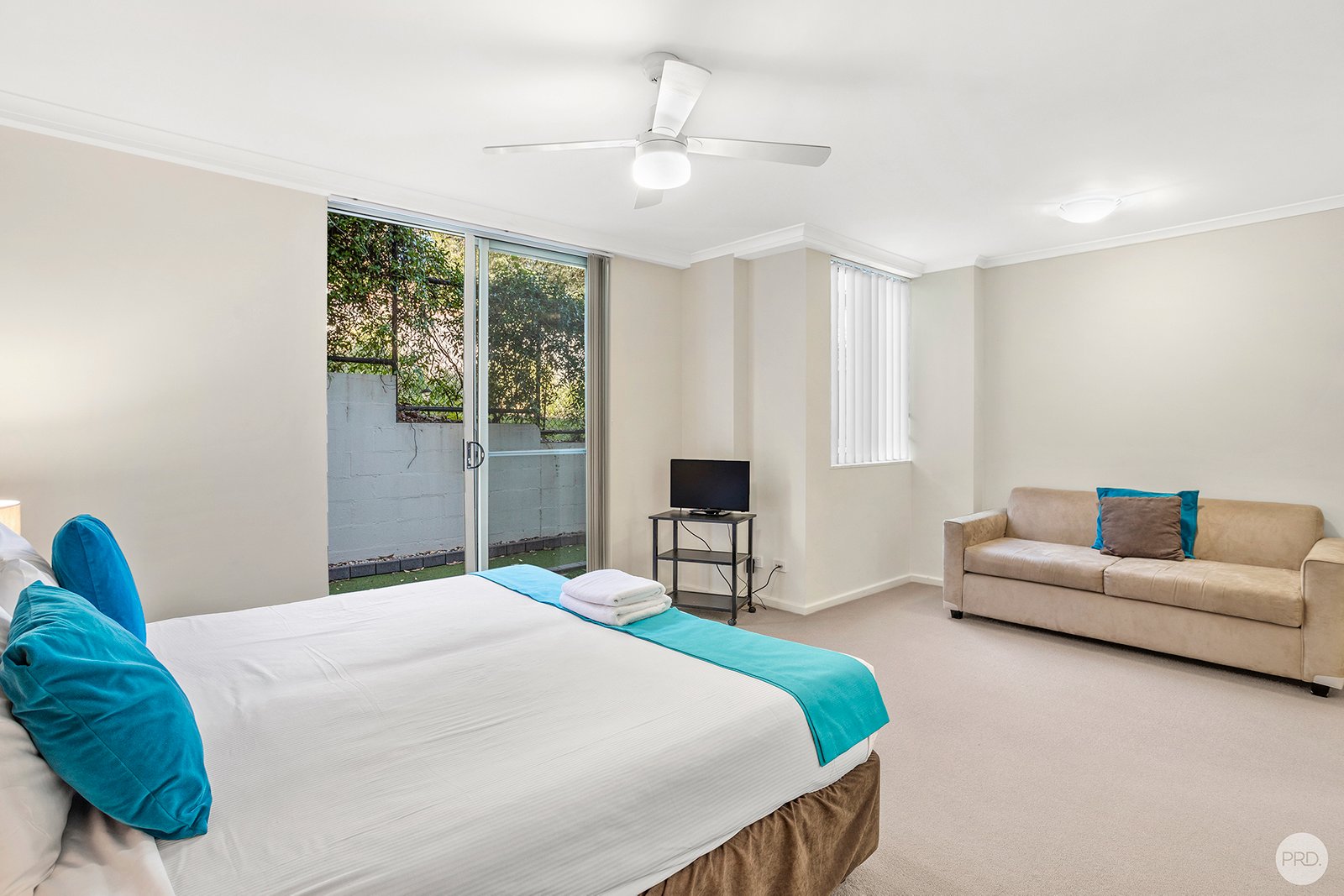8/1a Tomaree Street NELSON BAY 9