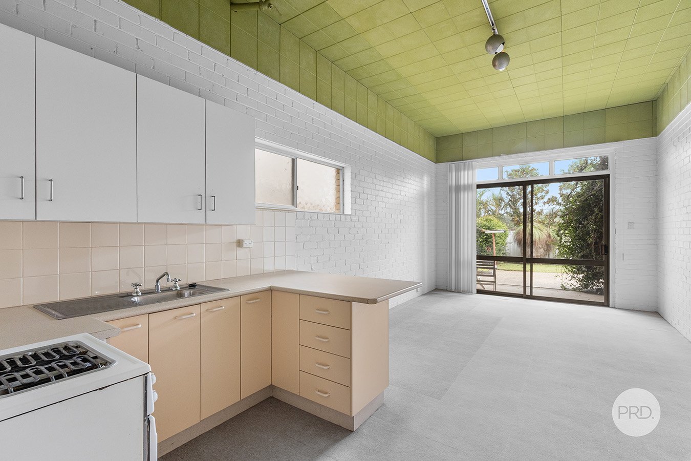 81A Waitara Parade HURSTVILLE GROVE 14