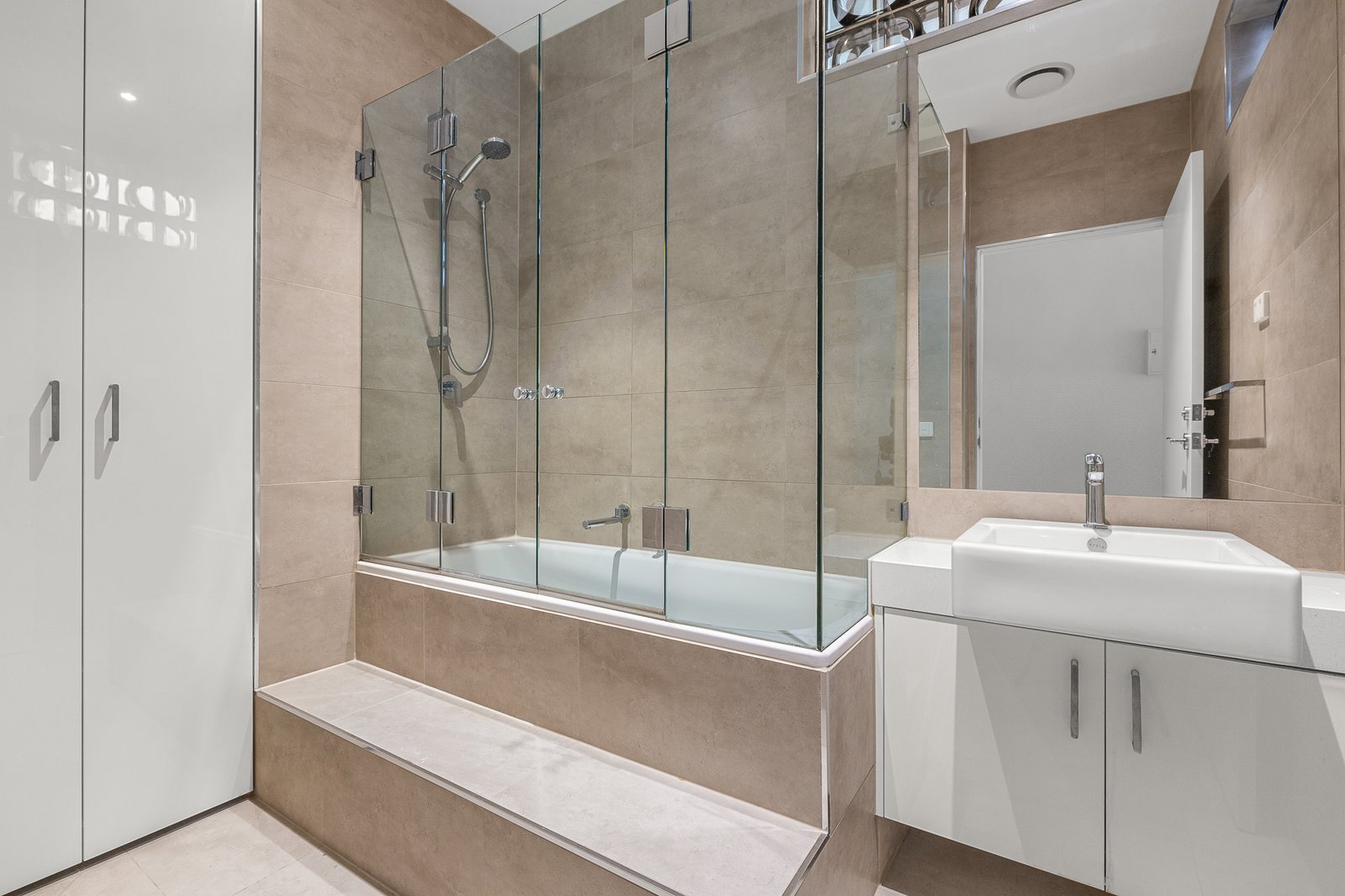 Real Estate and Property in 8/2-4 Kensington Road, South Yarra, VIC