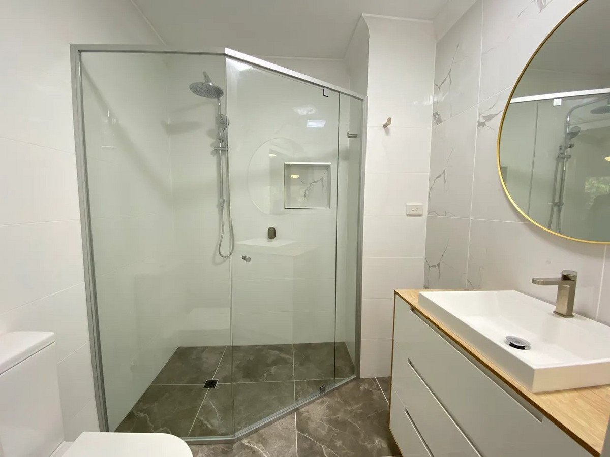 8/2 Brake Street BURLEIGH HEADS 9