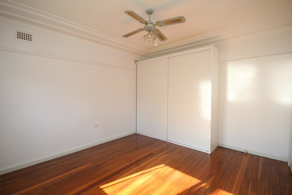 82 Canonbury Grove BEXLEY NORTH 5
