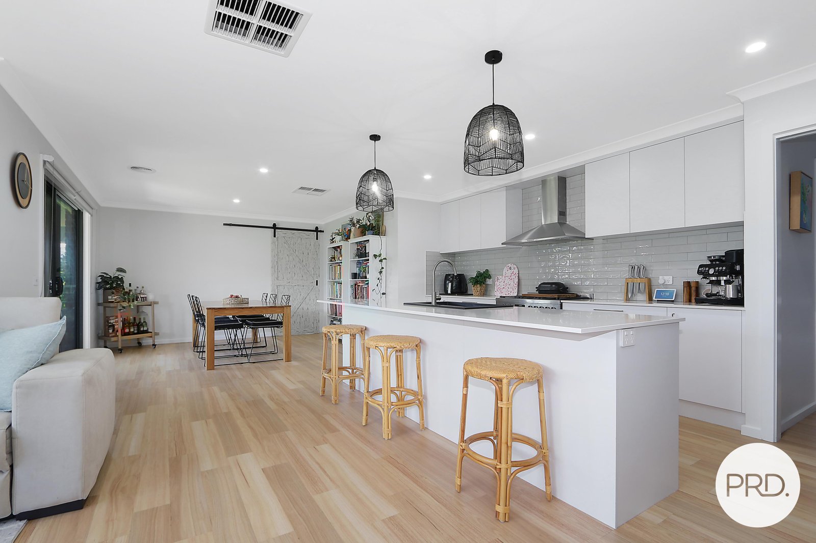 82 Cardiff Drive THURGOONA 3