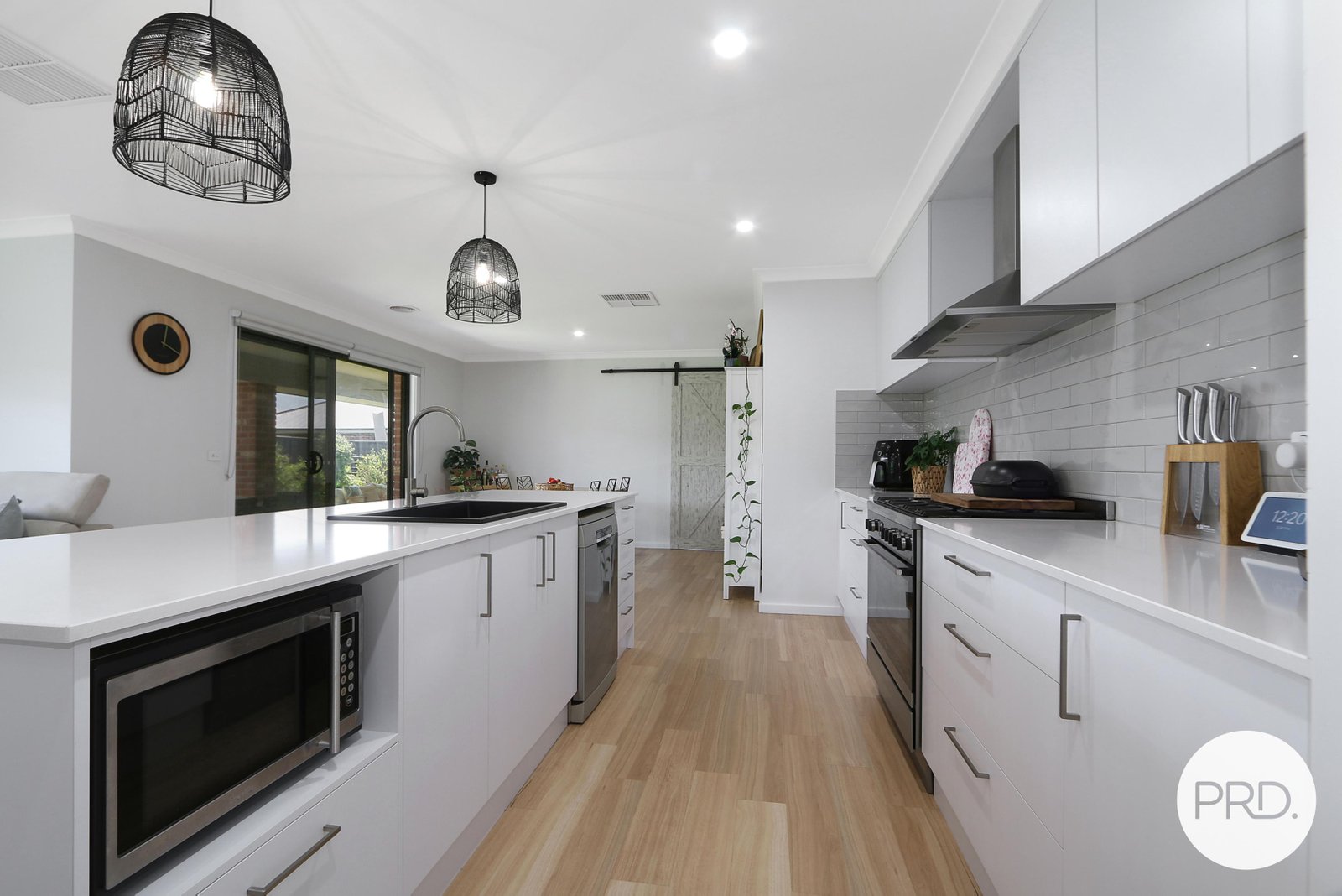 82 Cardiff Drive THURGOONA 5