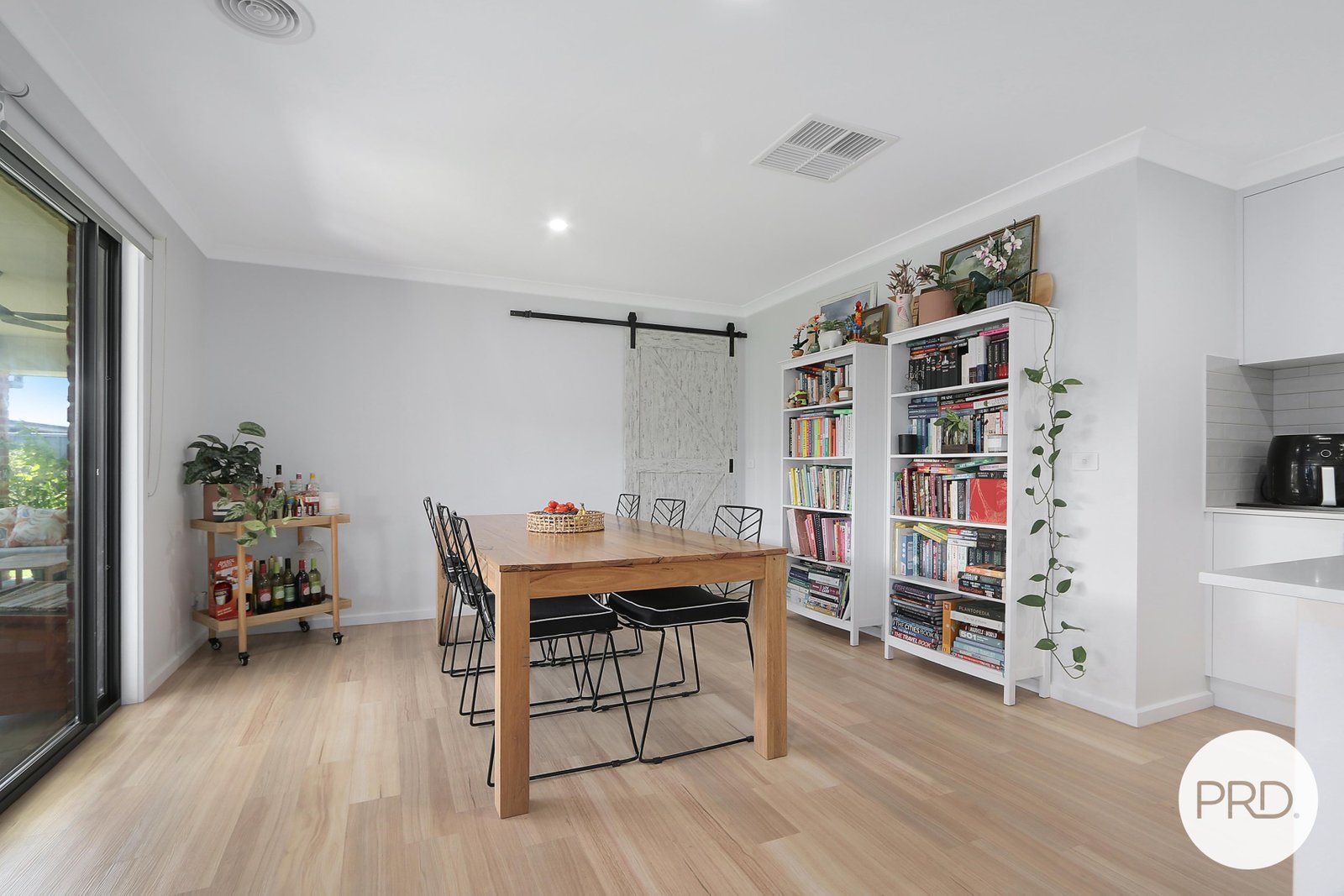 82 Cardiff Drive THURGOONA 7