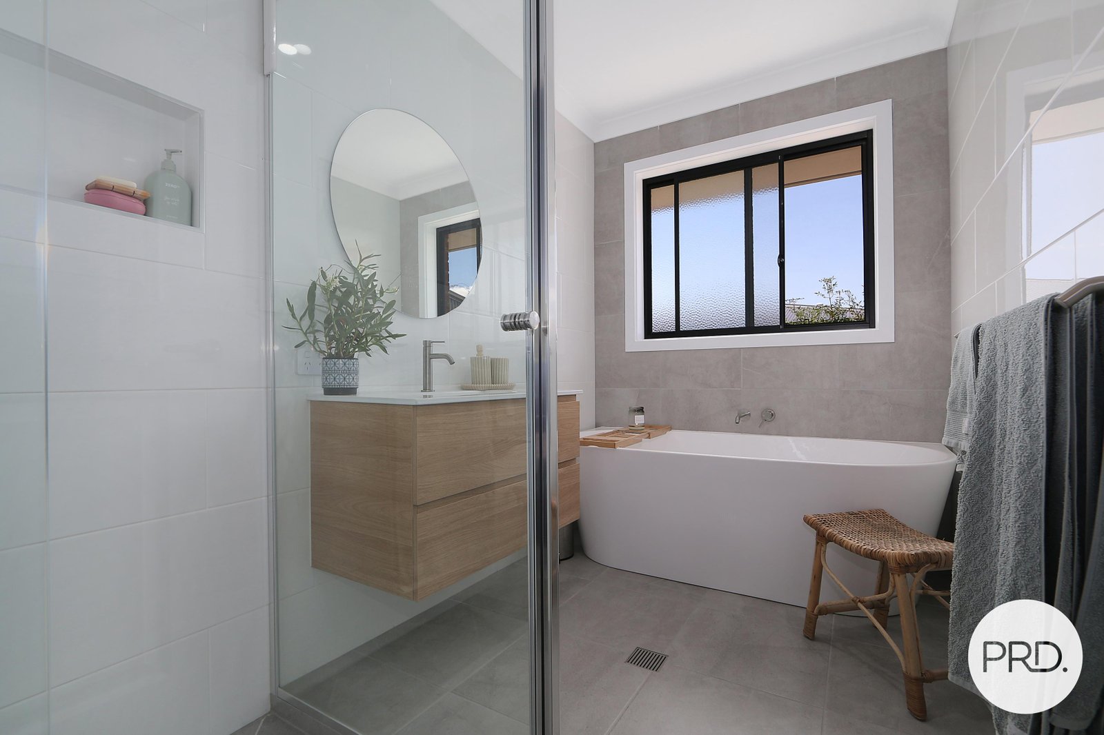 82 Cardiff Drive THURGOONA 15