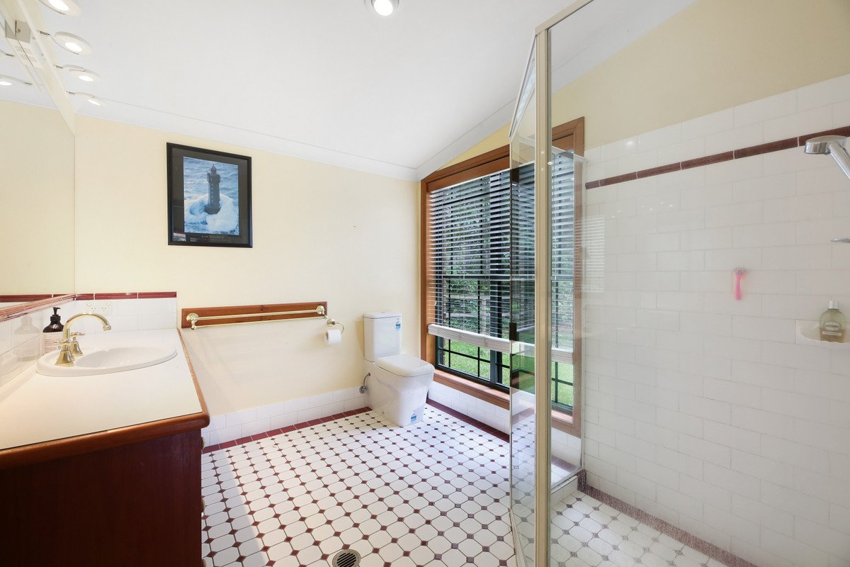 82 Coorabin Court Tallebudgera 24