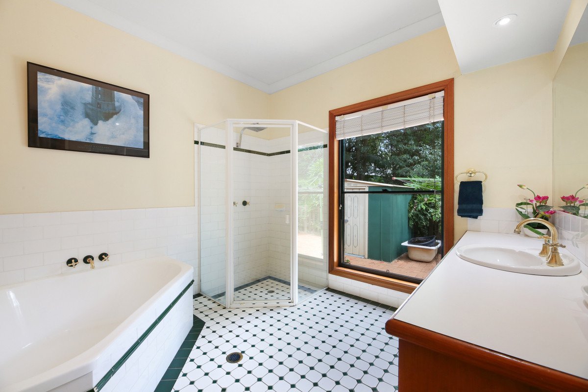 82 Coorabin Court Tallebudgera 27