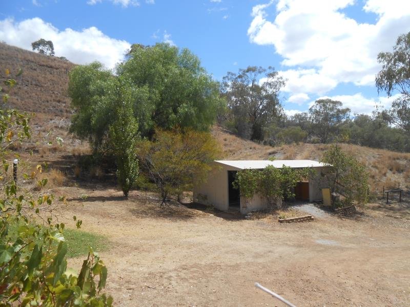82 Eloura Rd  TAMWORTH 9