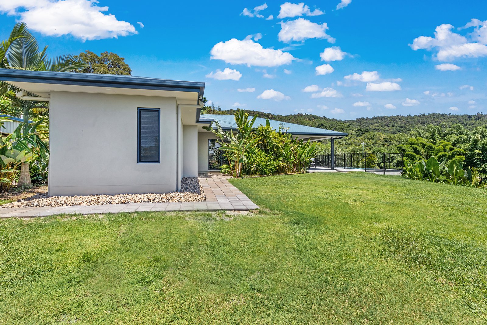 82 Gillies Road STRATHDICKIE 3